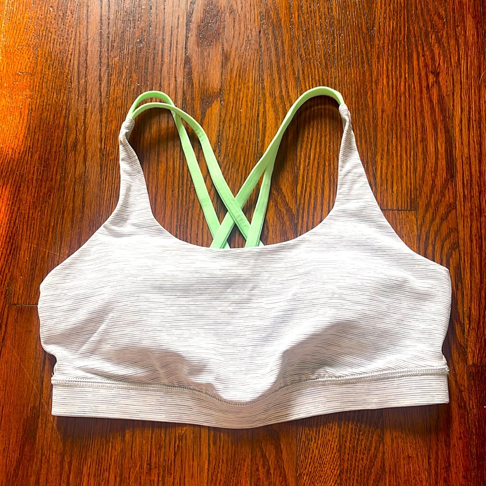 Lululemon sports bra